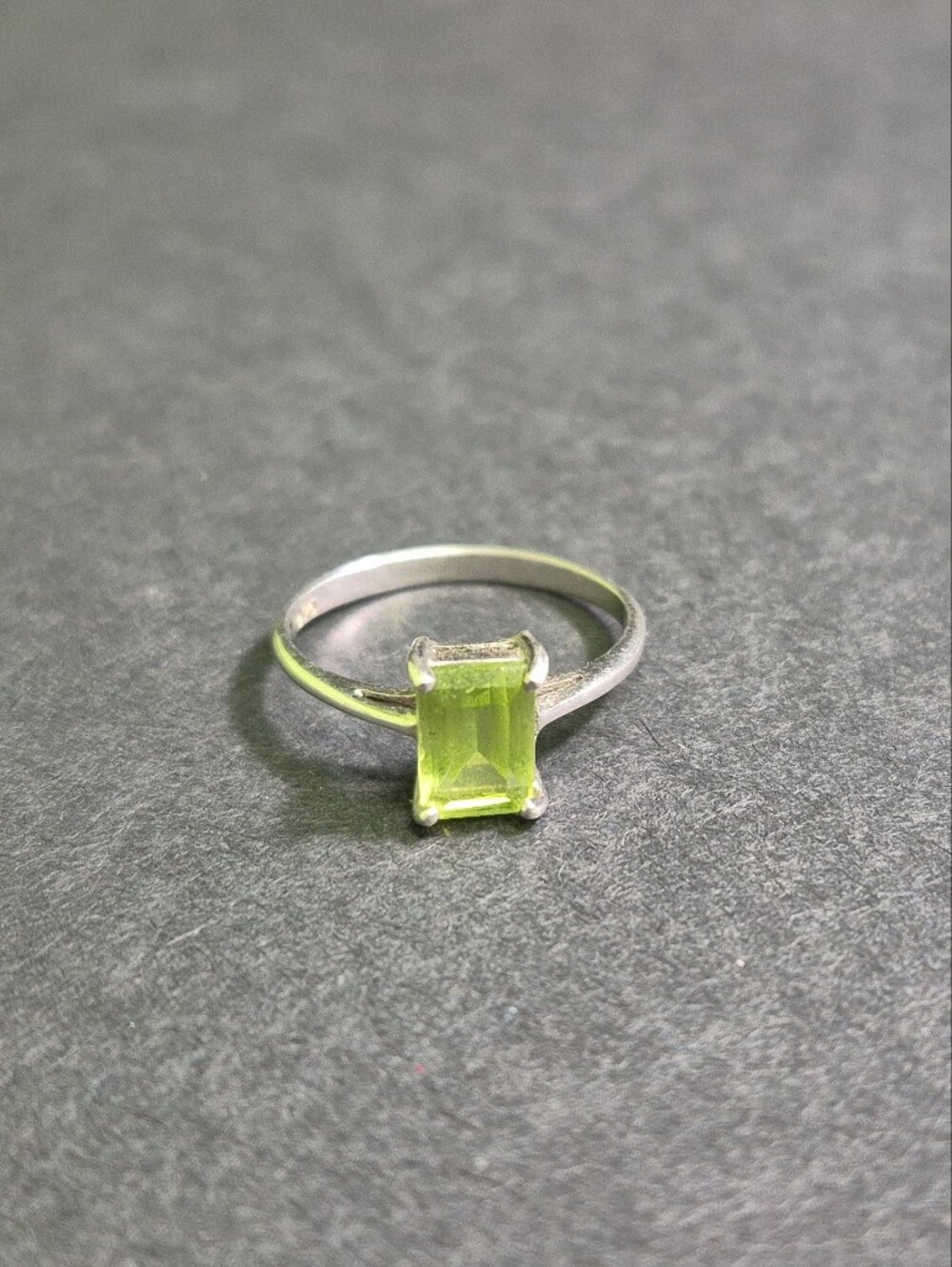 Sterling Silver Peridot Emerald-Cut Ring - Green Size 4.75